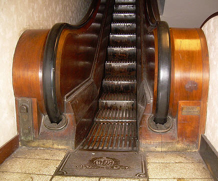  Macy*s wooden escalator Pittsburgh, Pennsylvania U.S.A. 